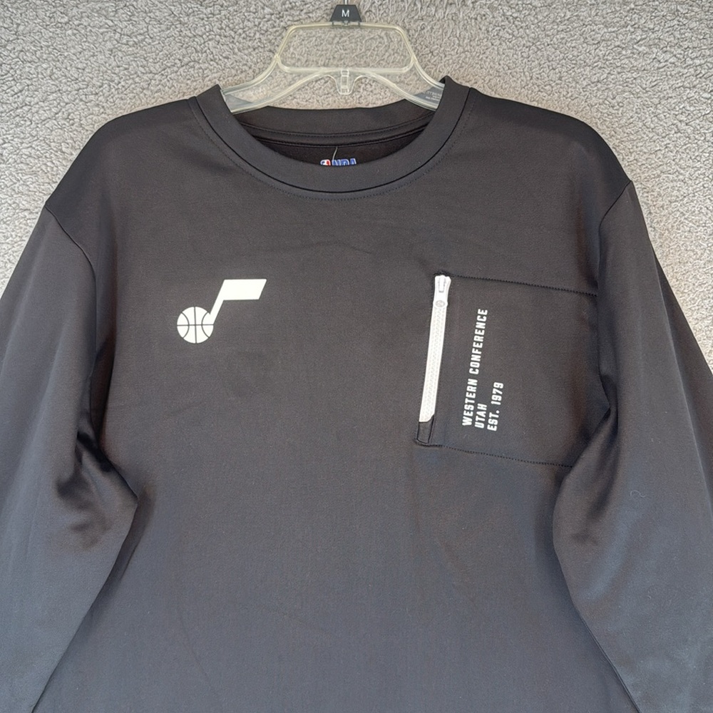 Utah Jazz NBA Black & White Long Sleeve crew neck Men's XL sweater pullover - Picture 2 of 13